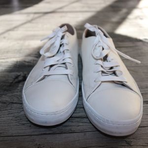 Cole Hann Crosscourt Sneakers size 8M Like New